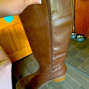 Beautiful High Heeled Boots